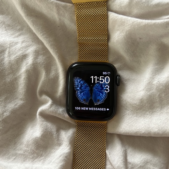 Apple Watch Series 5 40mm - Picture 7 of 8